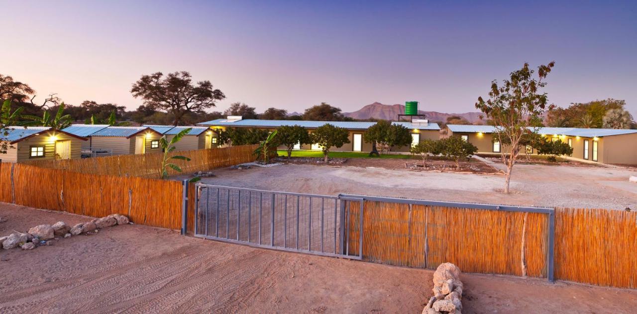 Sesfontein Guesthouse Buitenkant foto